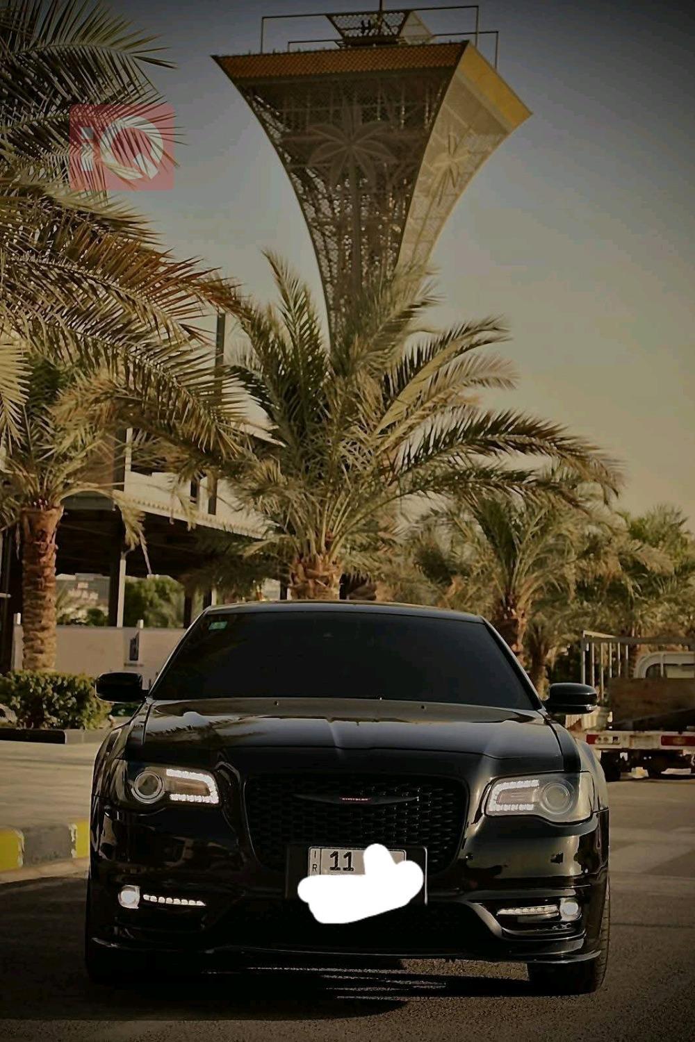 کرایسلەر 300